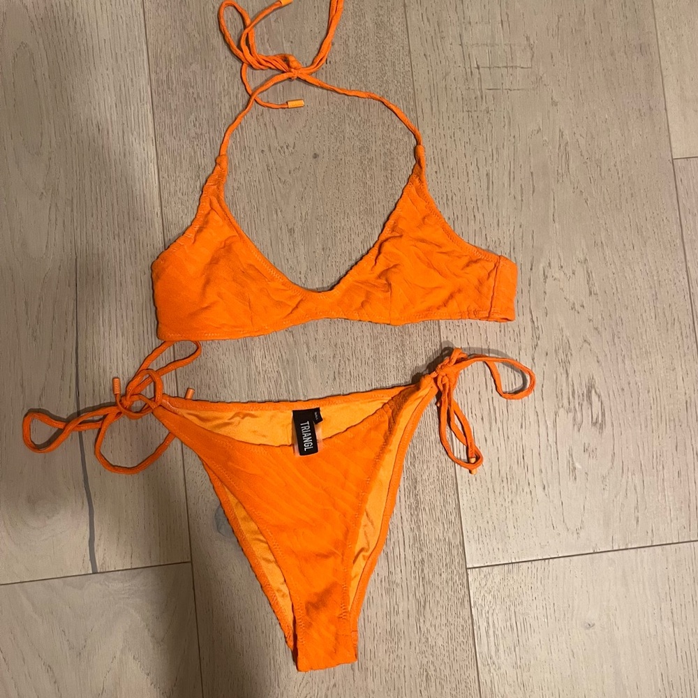 Rare Triangl Mochie Cora Set